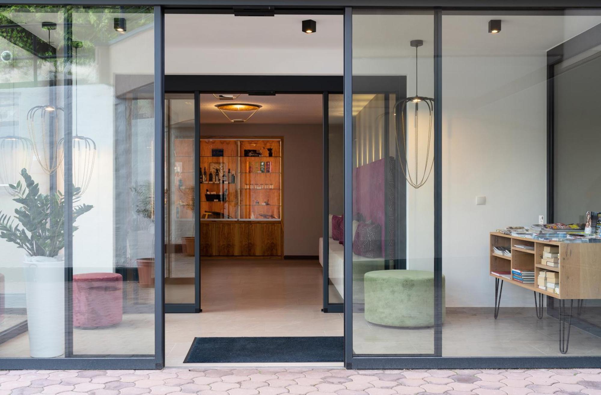 Oliven- & Genusshotel Hirzer سكين المظهر الخارجي الصورة