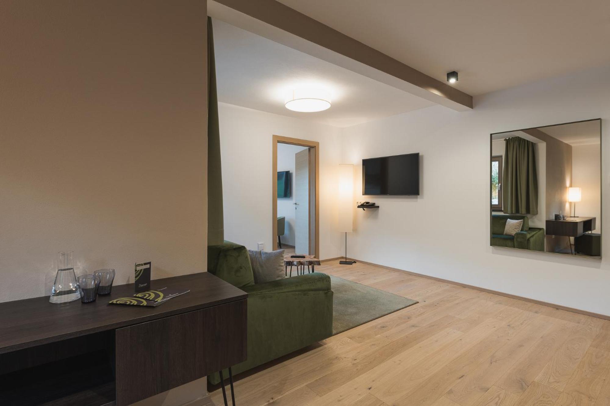 Oliven- & Genusshotel Hirzer سكين الغرفة الصورة